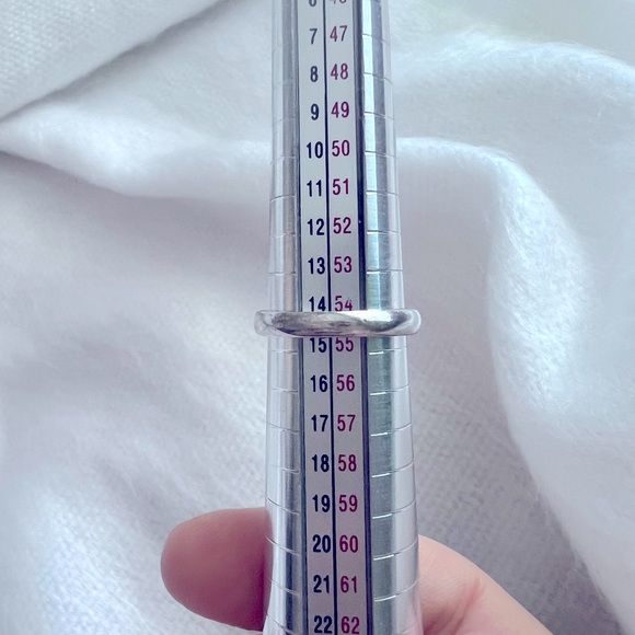 Stunning Sterling Silver ring with an Amber Stone. Size 7. - Picture 9 of 12